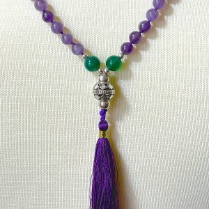 Amethyst-GreenOnyx-Mala-Necklace-Purple-SilkTassel-closeup2-rs